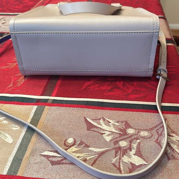 Kate Spade handbag beige with inside blue accent color in very good condition - Picture 7 of 11